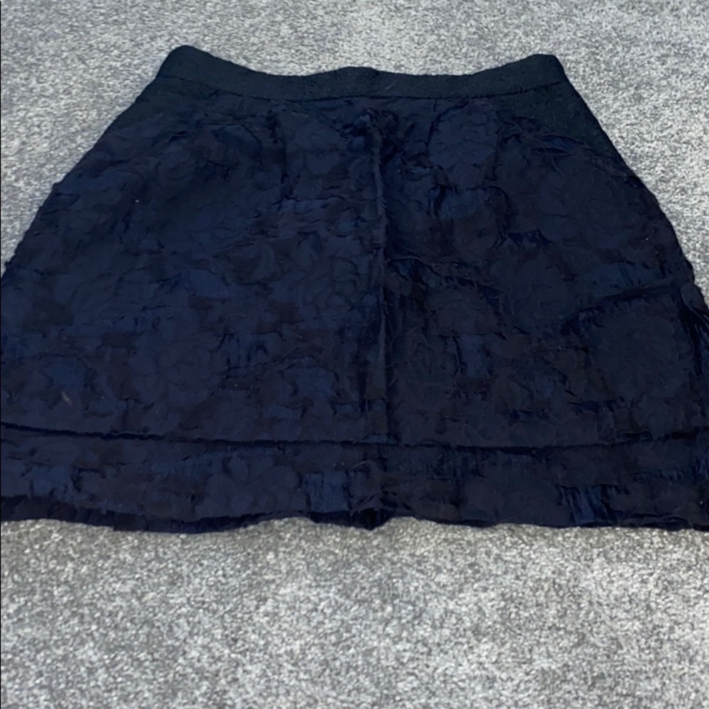 Flowy black skirt